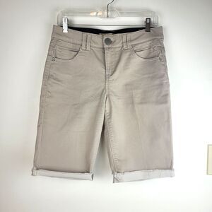 Democracy Shorts Women's 6 "Ab" Technology Cotton Stretch Tan Bermuda Raw Hem